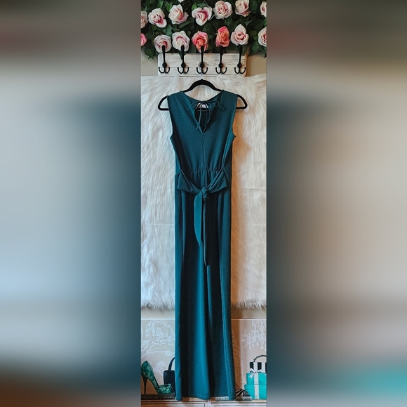 Suzy Shier Sash-Belt Tall Sleeveless Jumpsuit - Picture 4 of 8